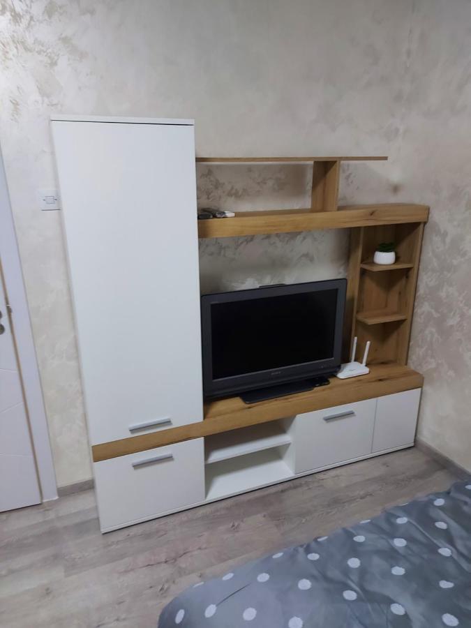 Apartman Mikikiki Белград Экстерьер фото